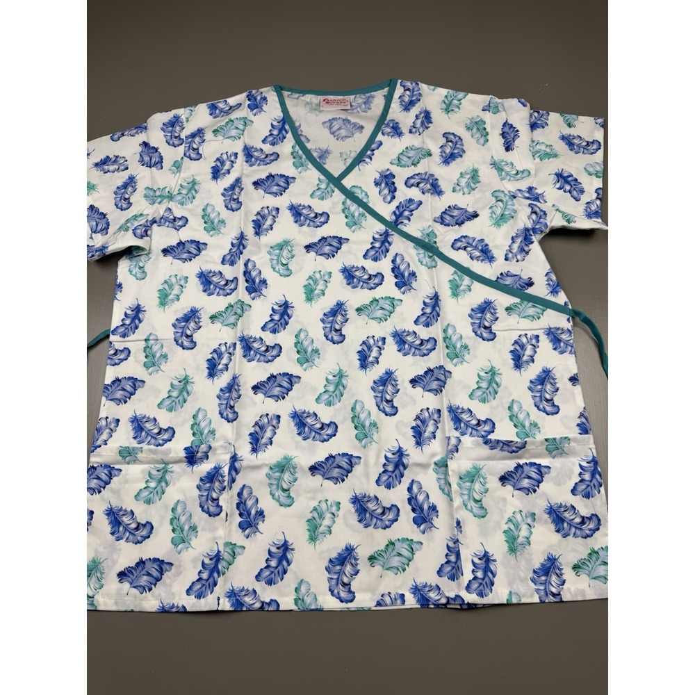 Fashion Scrubs Women's Blue And Teal Feather Pattern Scrub Top Size XL NEW